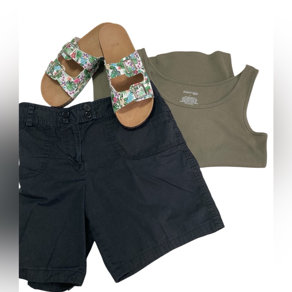 3 pc bundle ladies sandals/tank top/Ann Taylor shorts
